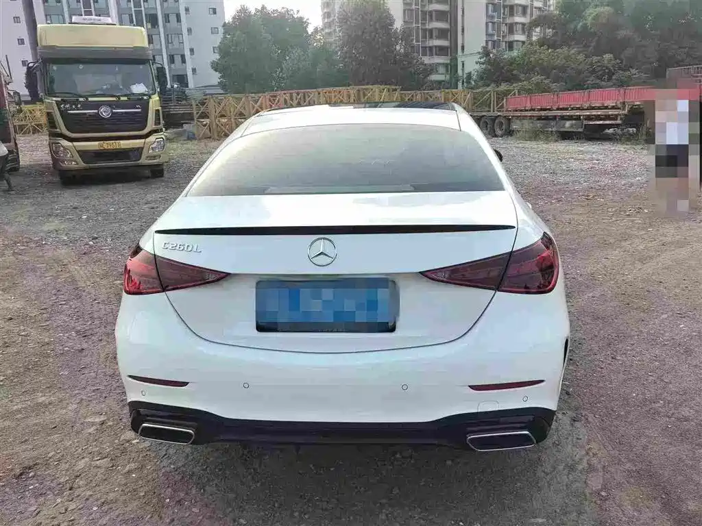 Mercedes-Benz C-Class — миниатюра 3