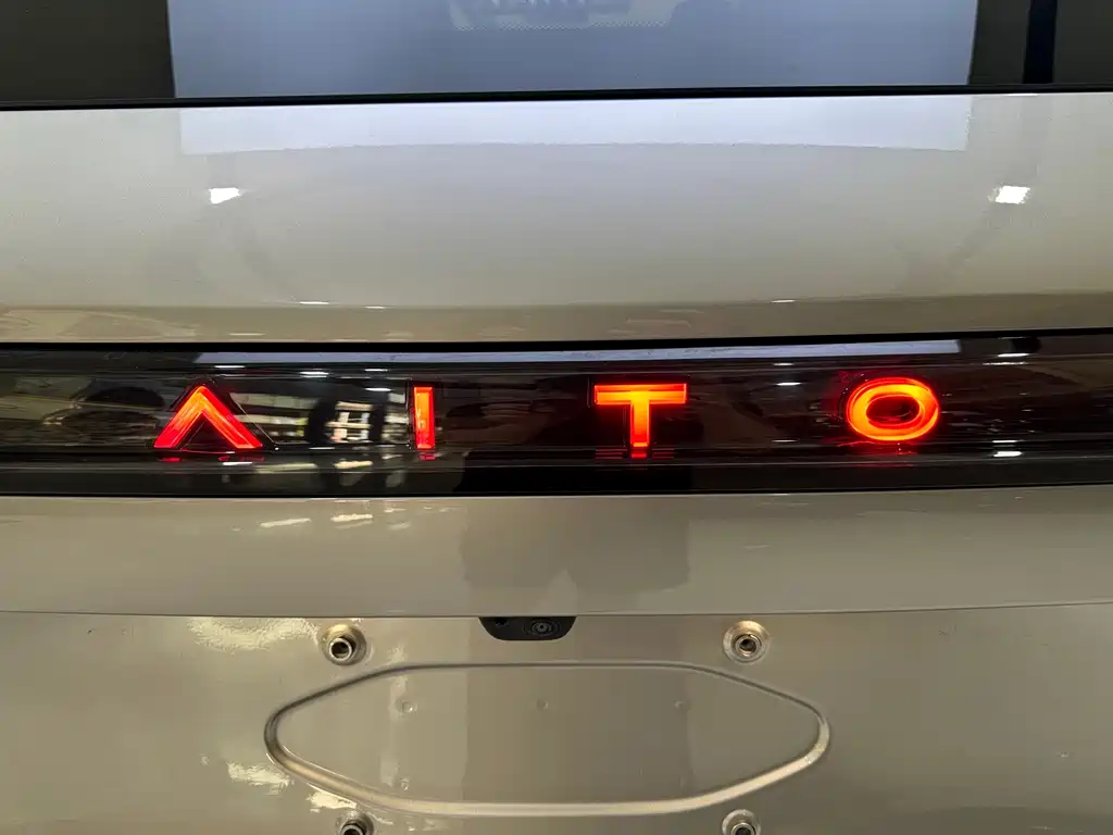 AITO AITO M6 — миниатюра 24