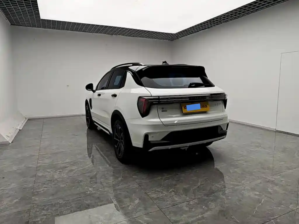 Lynk & Co 01 — миниатюра 8