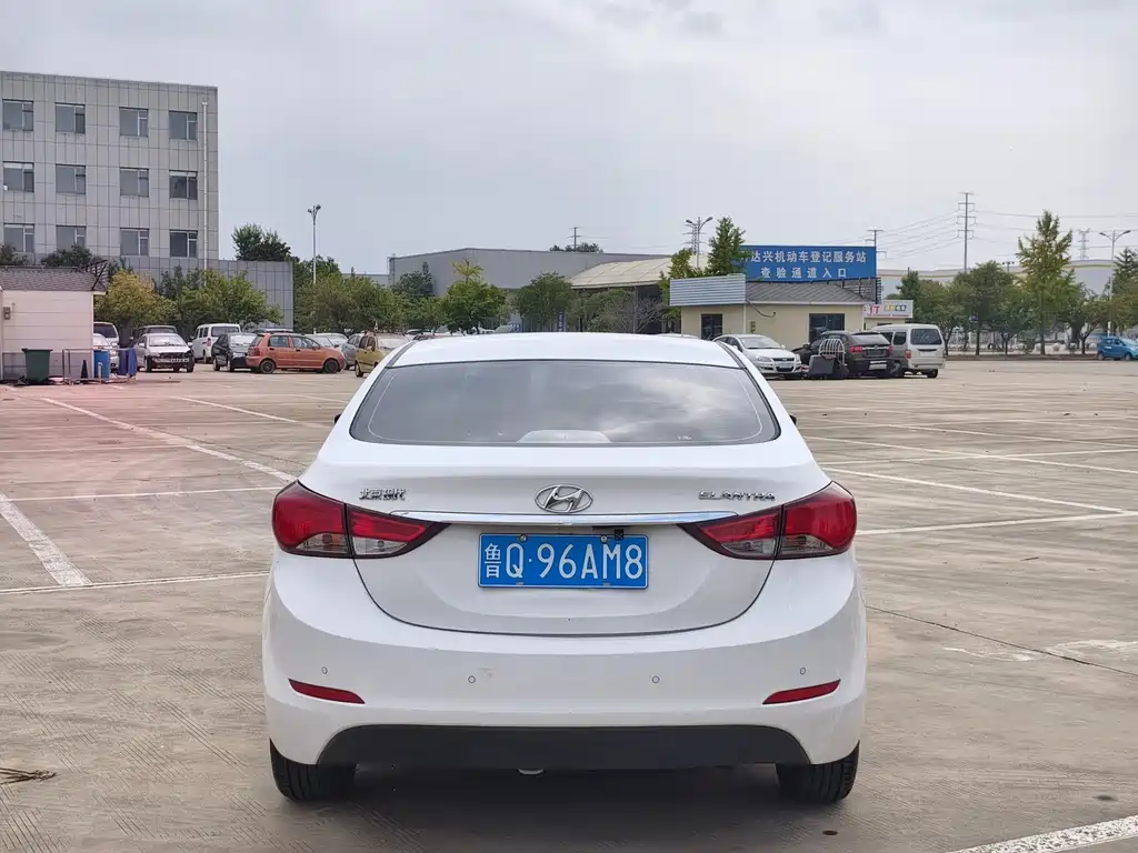 Hyundai Elantra Langdong — миниатюра 5