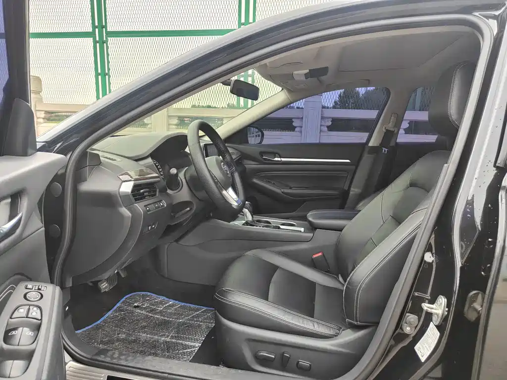 Nissan Teana — миниатюра 6
