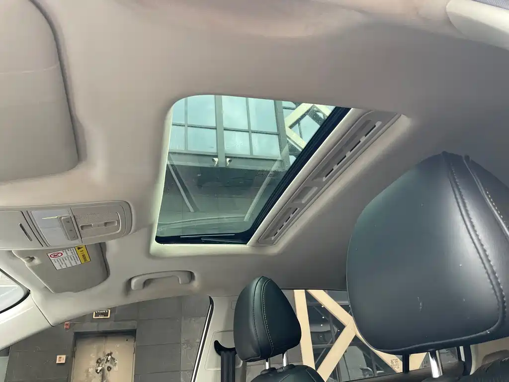 Roewe i5 — миниатюра 8