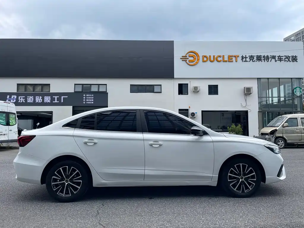 Roewe i5 — миниатюра 16