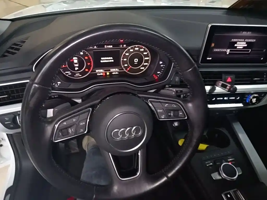Audi A4L — миниатюра 11