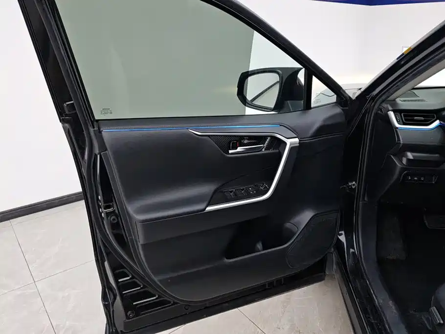 Toyota Wildlander — миниатюра 7