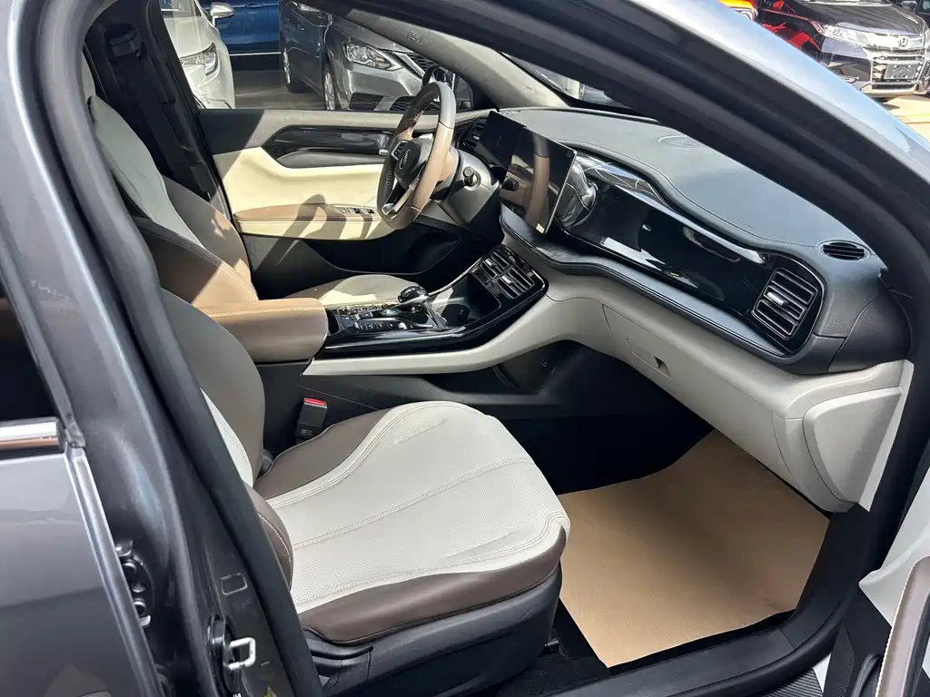 BYD Qin PLUS — миниатюра 10