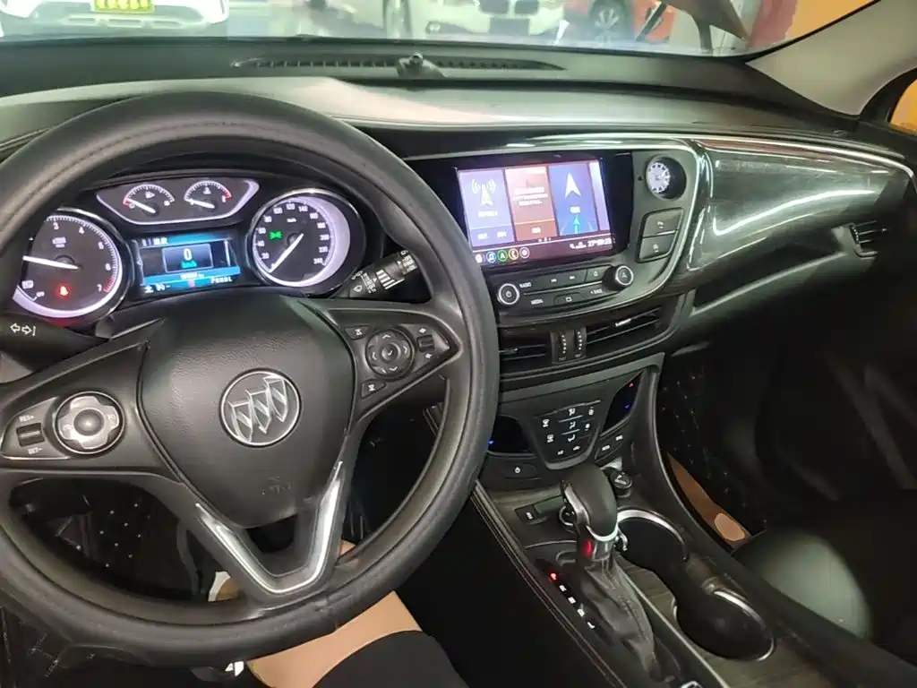 Buick Envision Plus — миниатюра 10