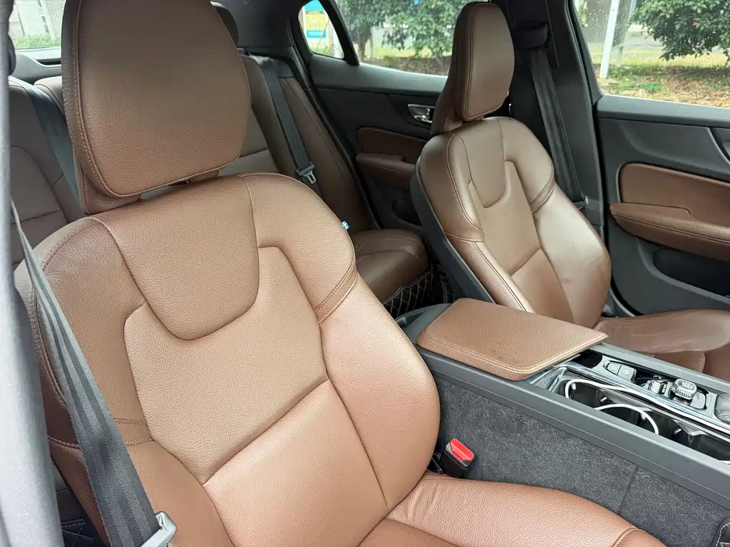 Volvo S60 — миниатюра 13
