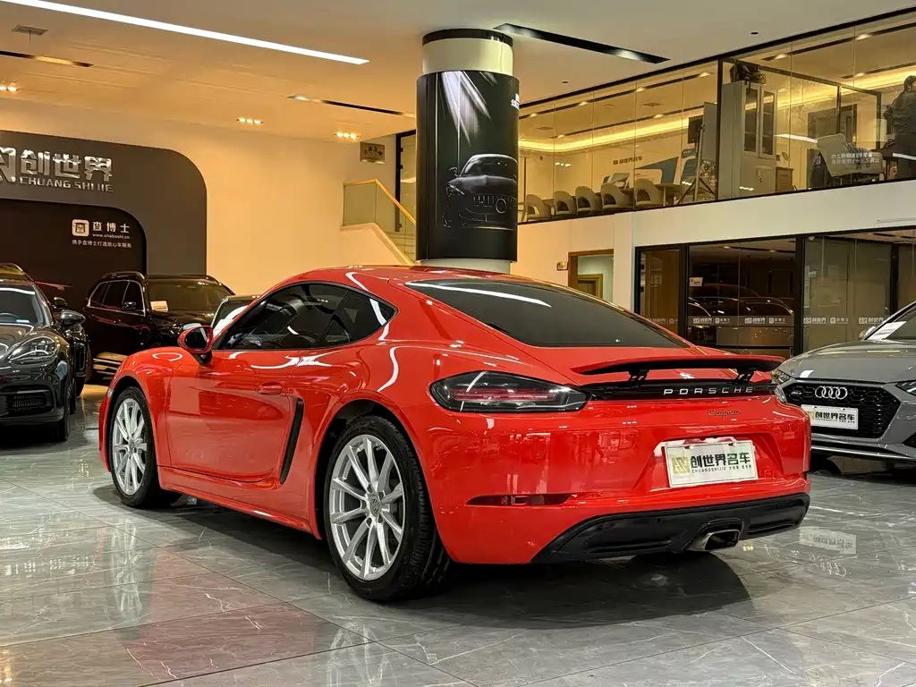 Porsche 718 2016 Cayman 2.0T