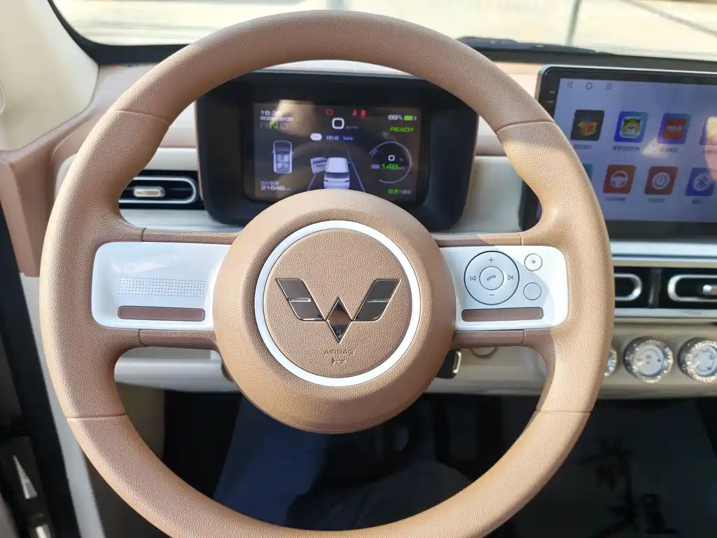 Wuling MINIEV — миниатюра 9