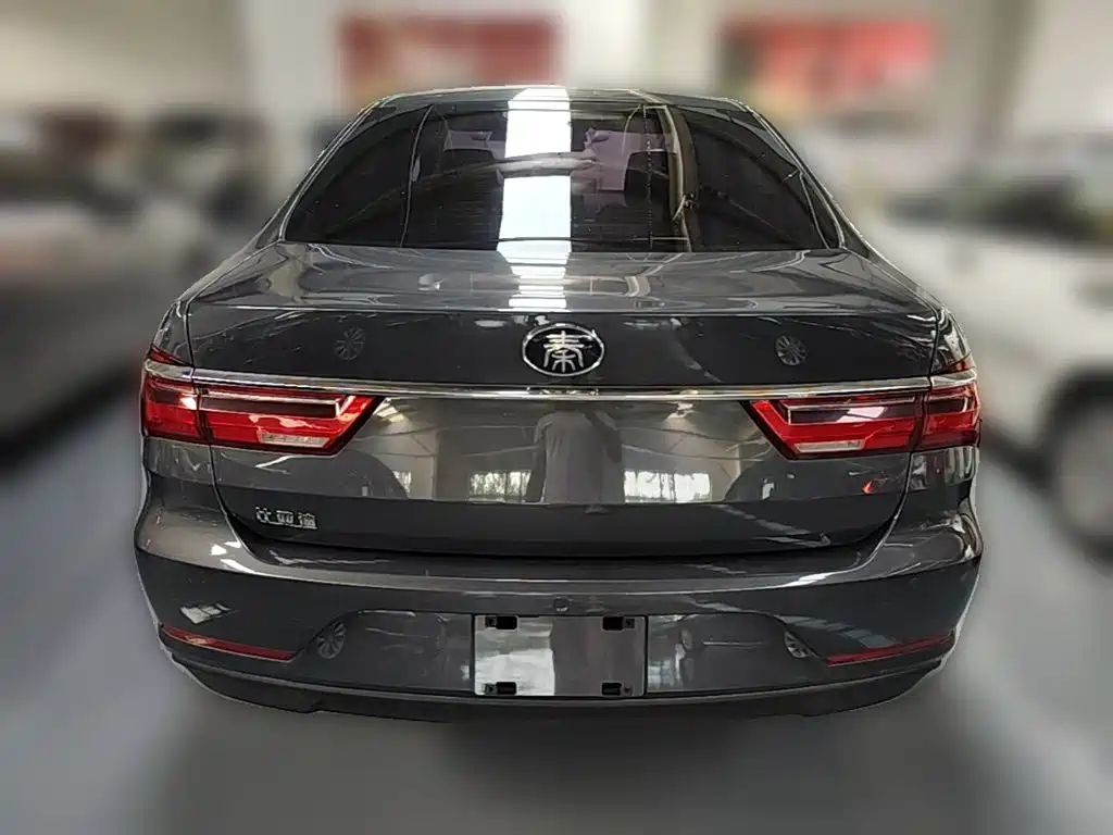 BYD Qin — миниатюра 10
