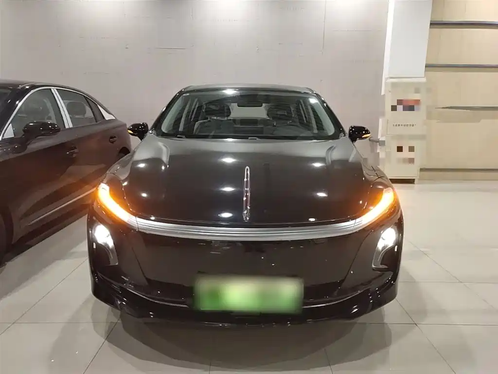Hongqi E-QM5 2025 500km