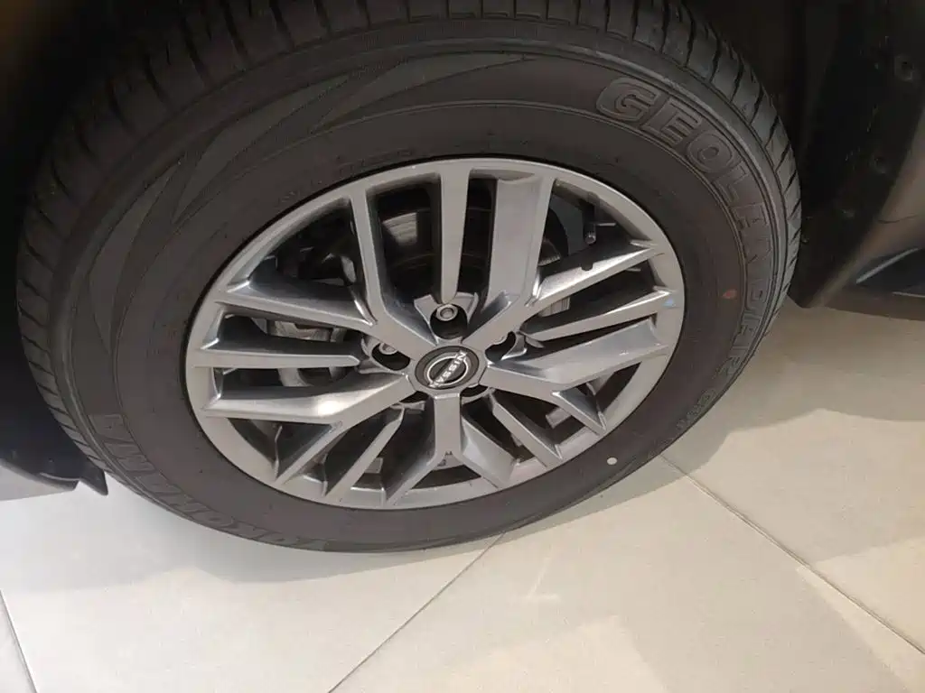 Nissan X-Trail — миниатюра 23