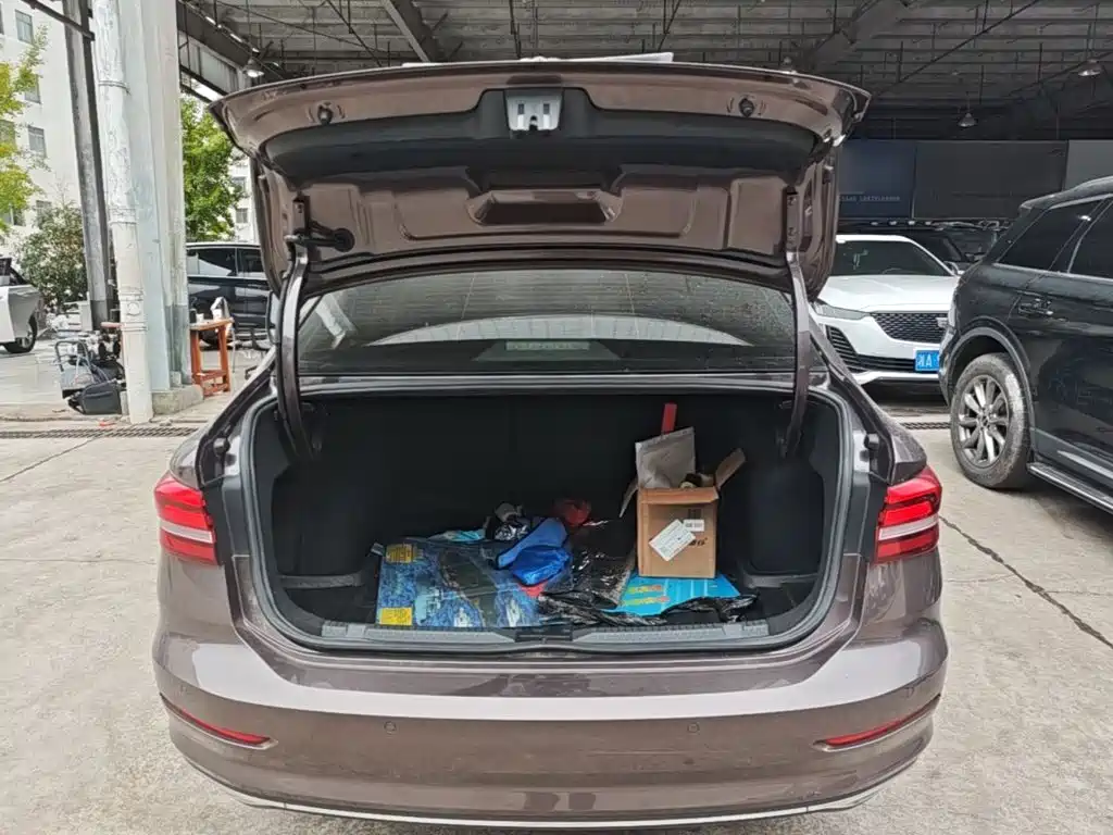 Volkswagen Lavida — миниатюра 19