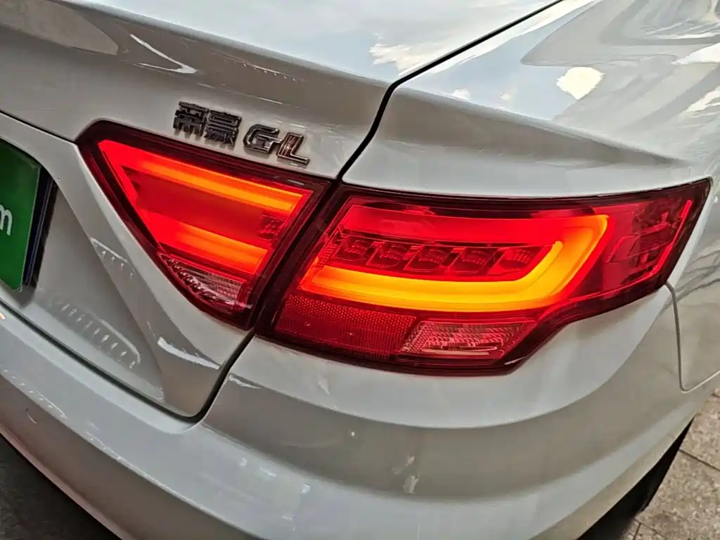 Geely Emgrand GL — миниатюра 8