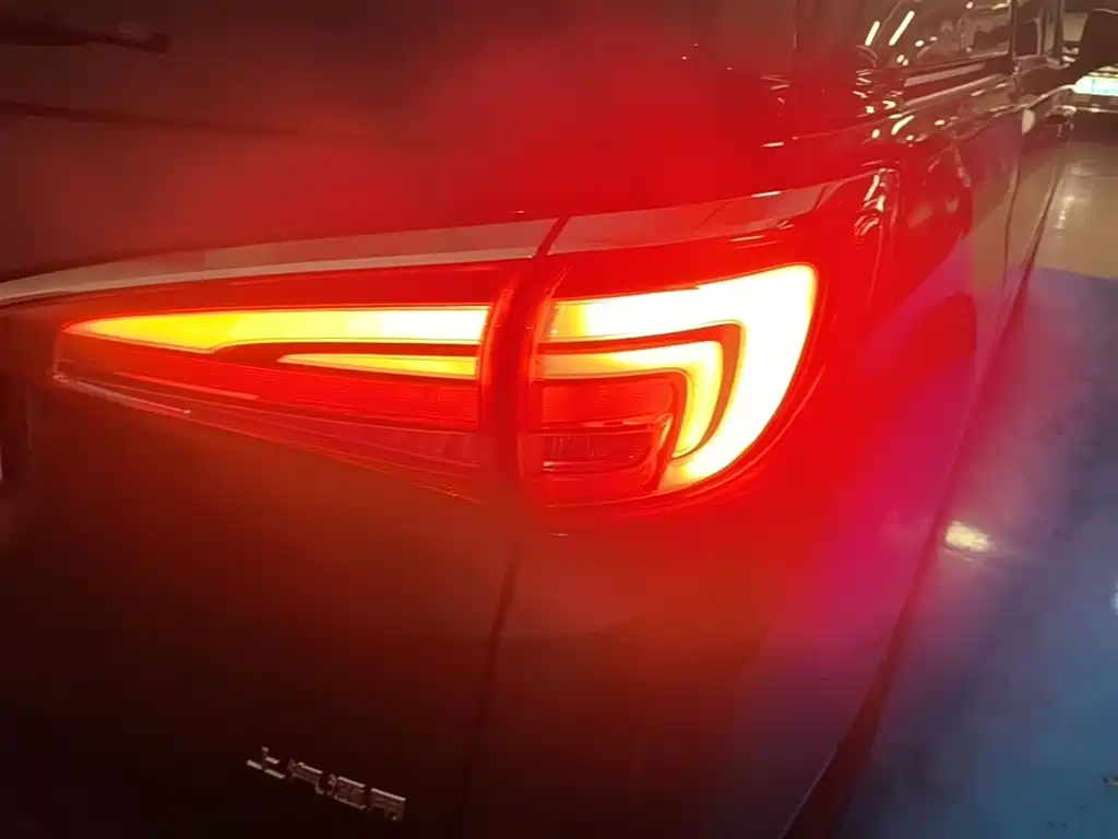 Buick GL8 2017 ES 28T Luxury V