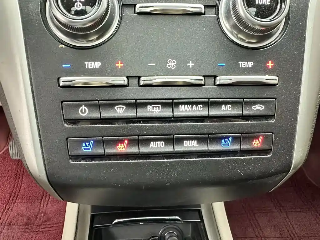 Lincoln MKC — миниатюра 10