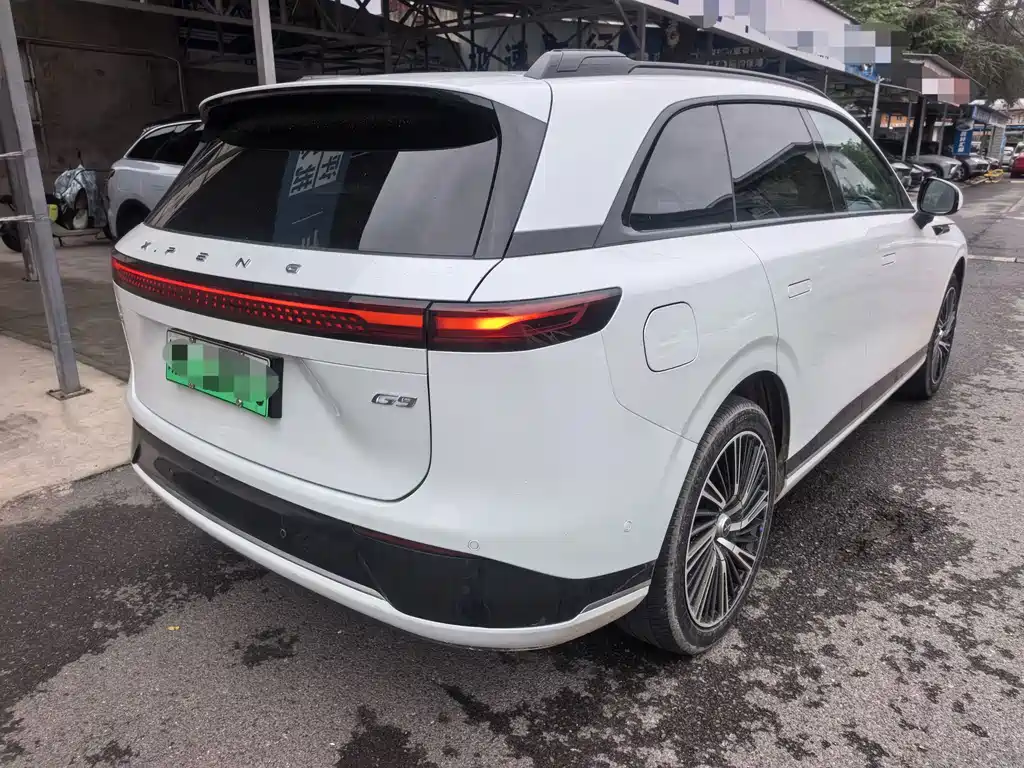 XPeng G9 — миниатюра 15