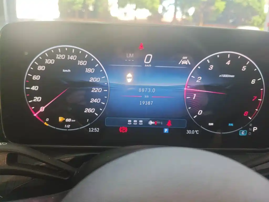 Mercedes-Benz C-Class — миниатюра 8