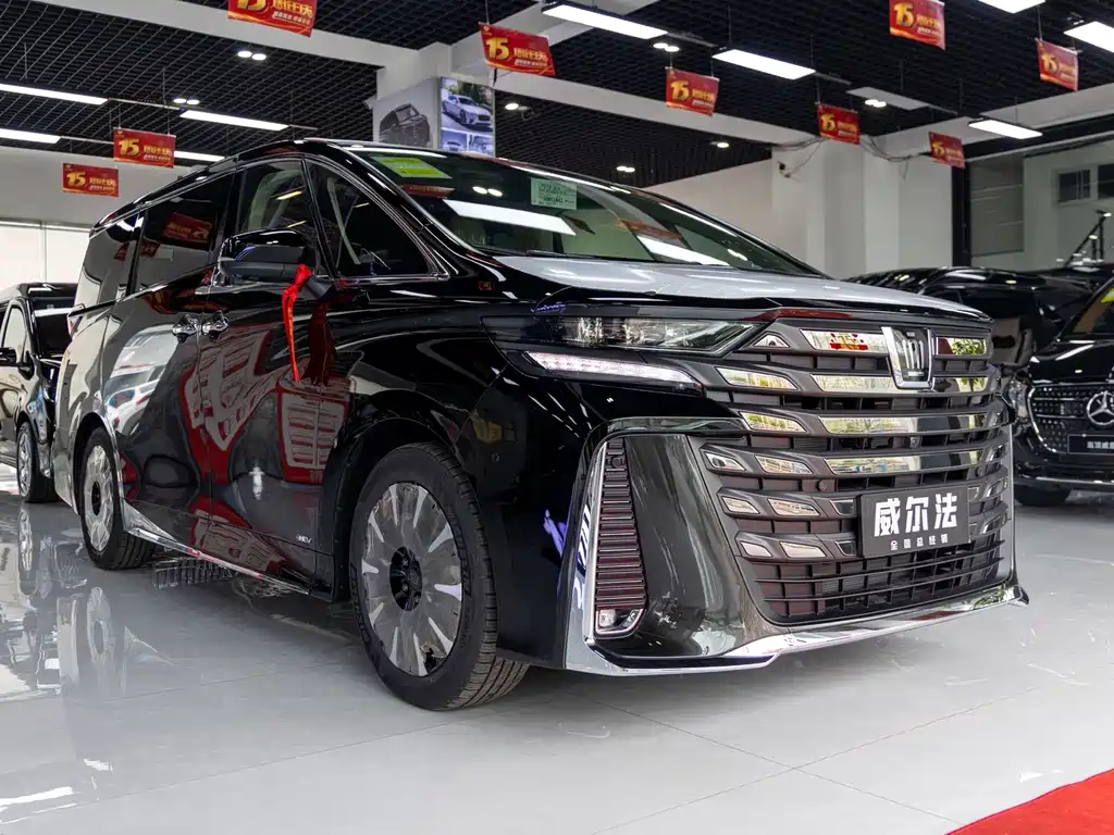 Toyota Vellfire 2024 2.5L