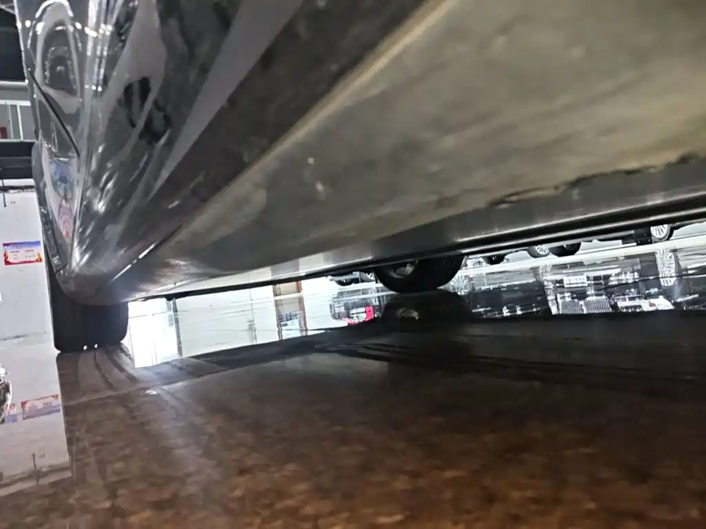 Tesla Model 3 — миниатюра 22