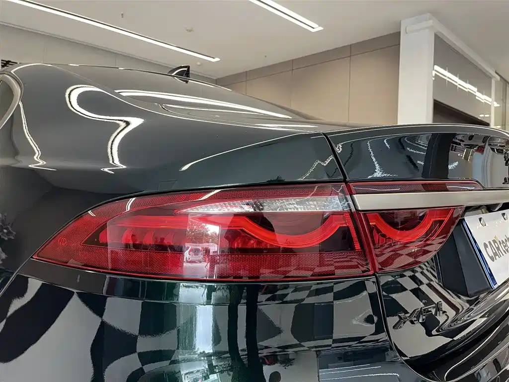 Jaguar XFL 2023 XFL 2.0T P250 Elite Sport
