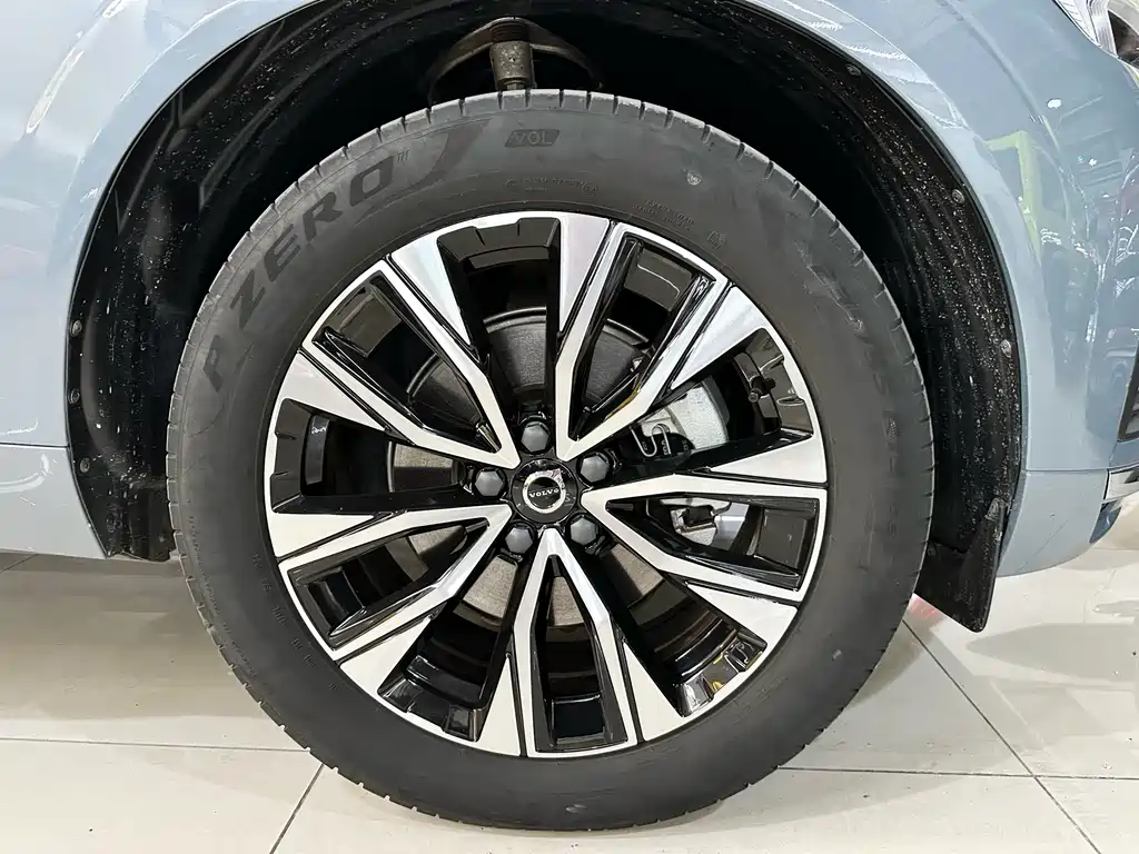 Volvo XC60 — миниатюра 12
