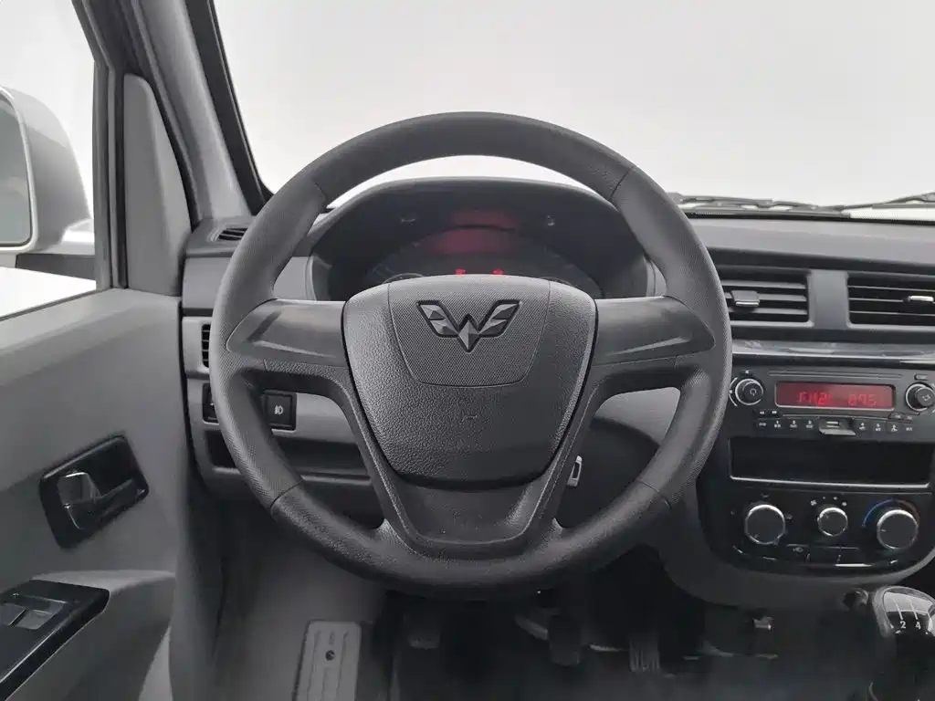 Wuling Zhiguang — миниатюра 11