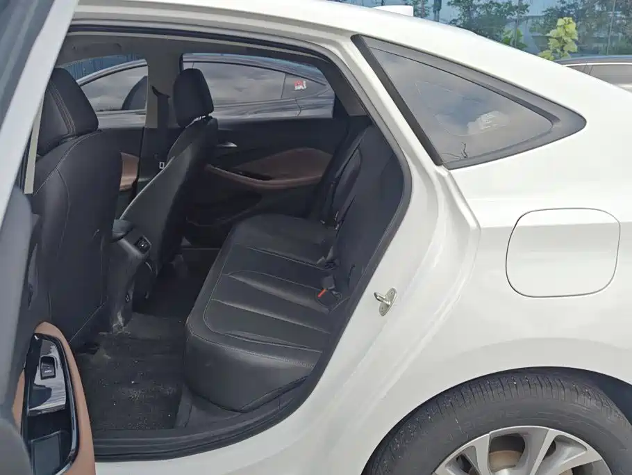 Buick Verano — миниатюра 11