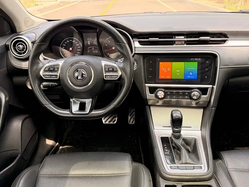 MG MG6 20T Auto Luxury Connected Edition China VI, фото 14