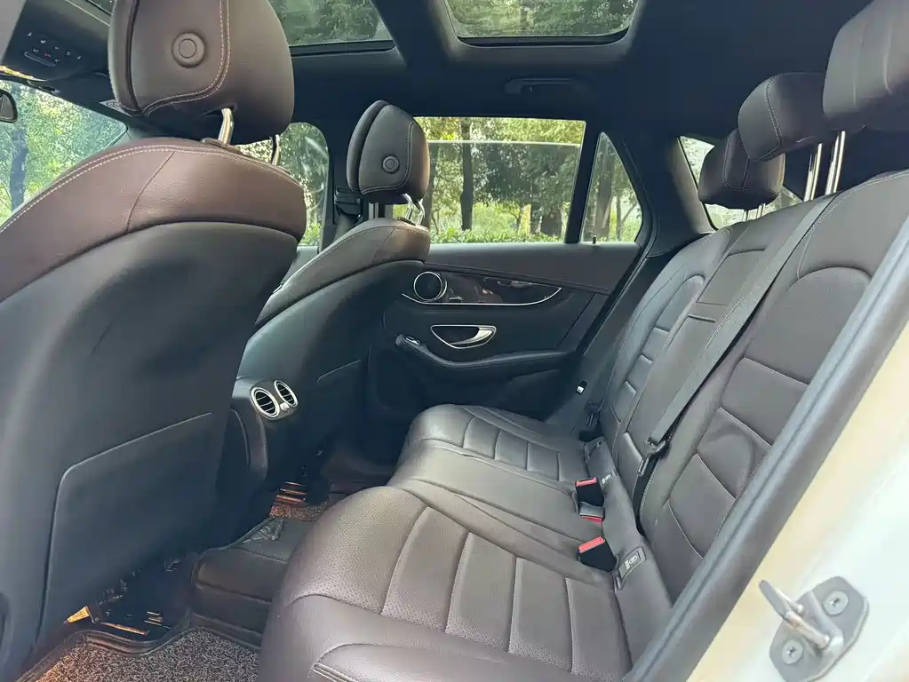 Mercedes-Benz GLC — миниатюра 8