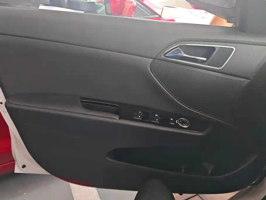 Hyundai Mistra — миниатюра 7