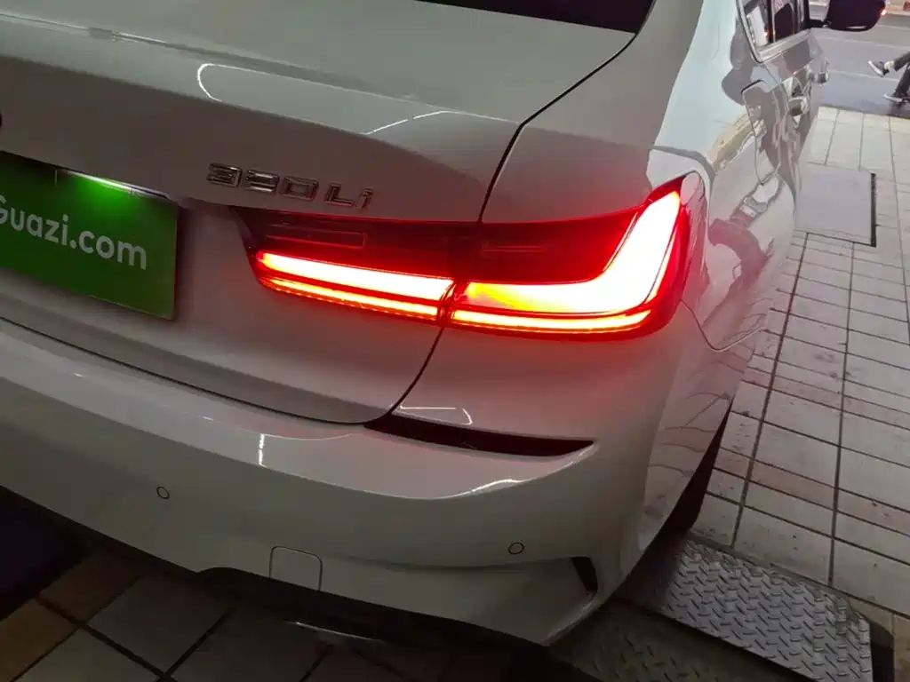 BMW 3 Series — миниатюра 8