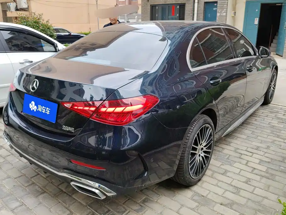 Mercedes-Benz C-Class — миниатюра 3