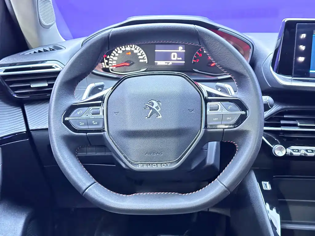Peugeot 2008 — миниатюра 10