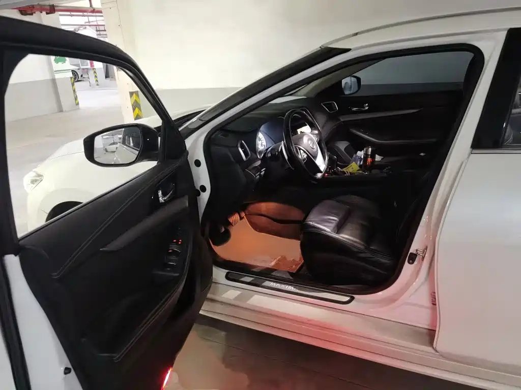 Nissan Cima — миниатюра 14