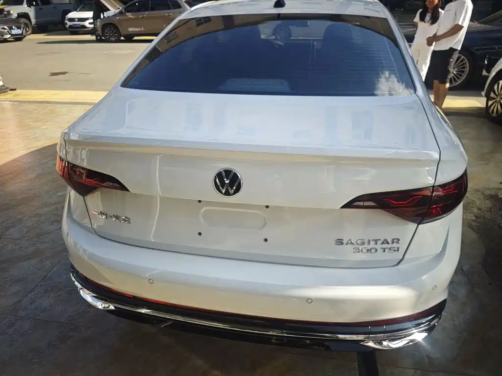 Volkswagen Sagitar — миниатюра 11