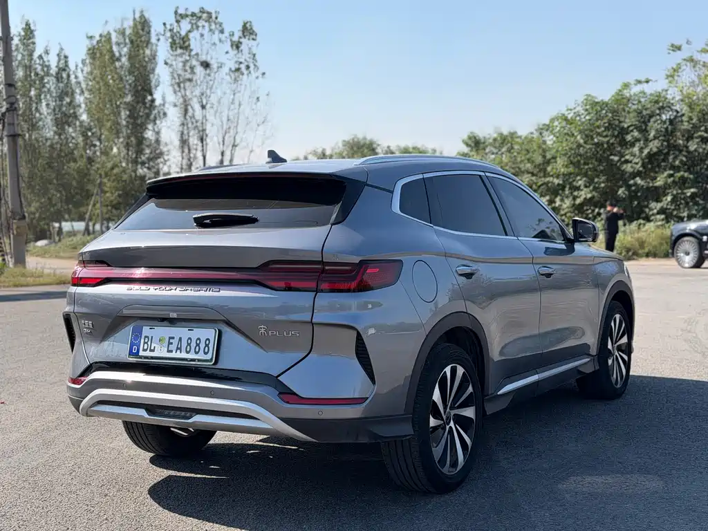 BYD Song Plus DM-i 2024 — фото 11