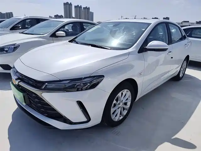 CHEVROLET CRUZE 2025