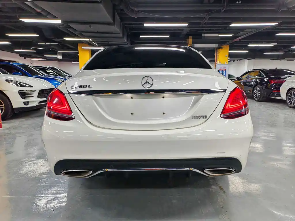 Mercedes-Benz C-Class — миниатюра 8