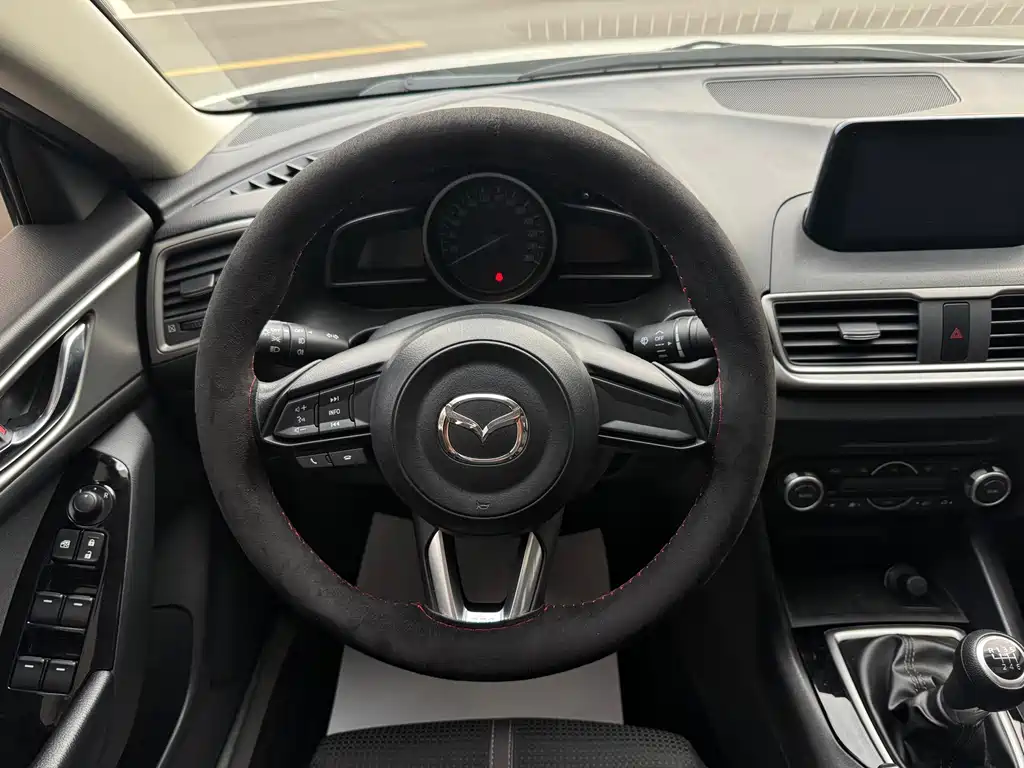 Mazda 3 Axela — миниатюра 6