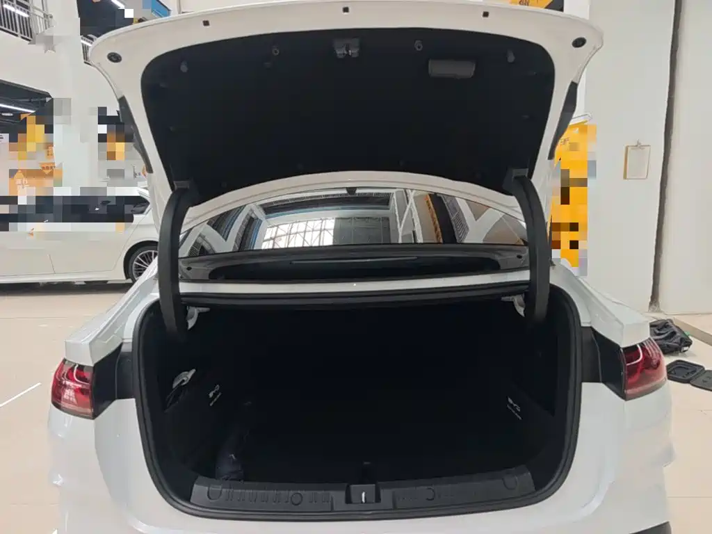 BYD Qin L — миниатюра 19