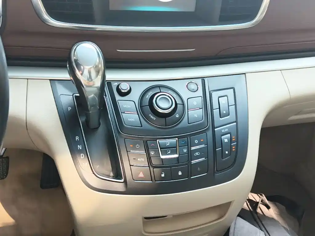 Buick GL8 — миниатюра 14