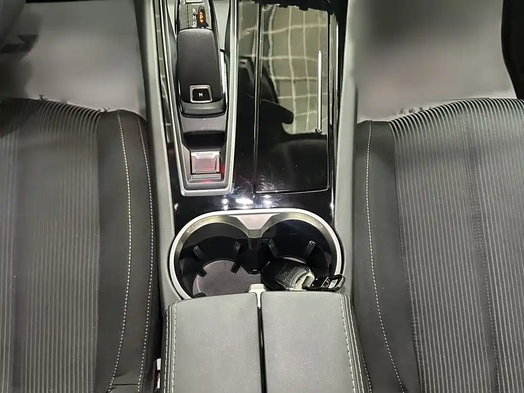 Peugeot 508 — миниатюра 7
