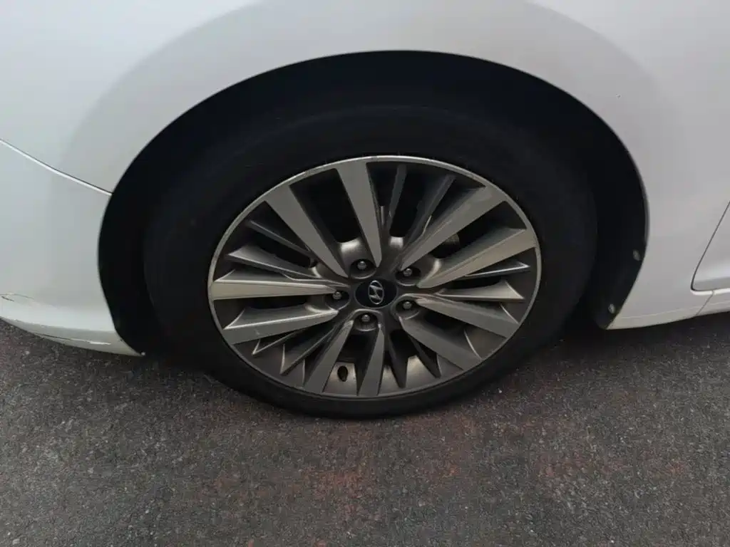 Hyundai Mistra — миниатюра 23