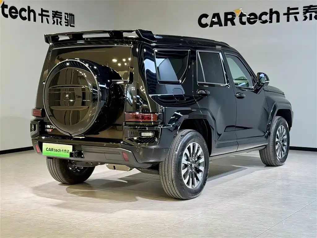 TANK TANK 700 NEW ENERGY