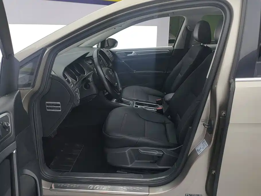 Volkswagen Golf — миниатюра 9