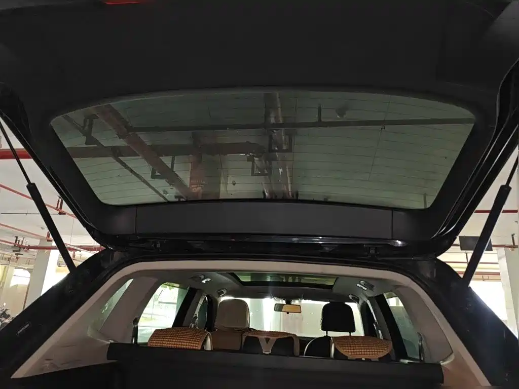 Volkswagen Tiguan L — миниатюра 20