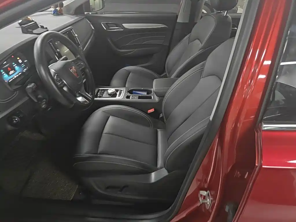 Roewe i6 New Energy — миниатюра 15
