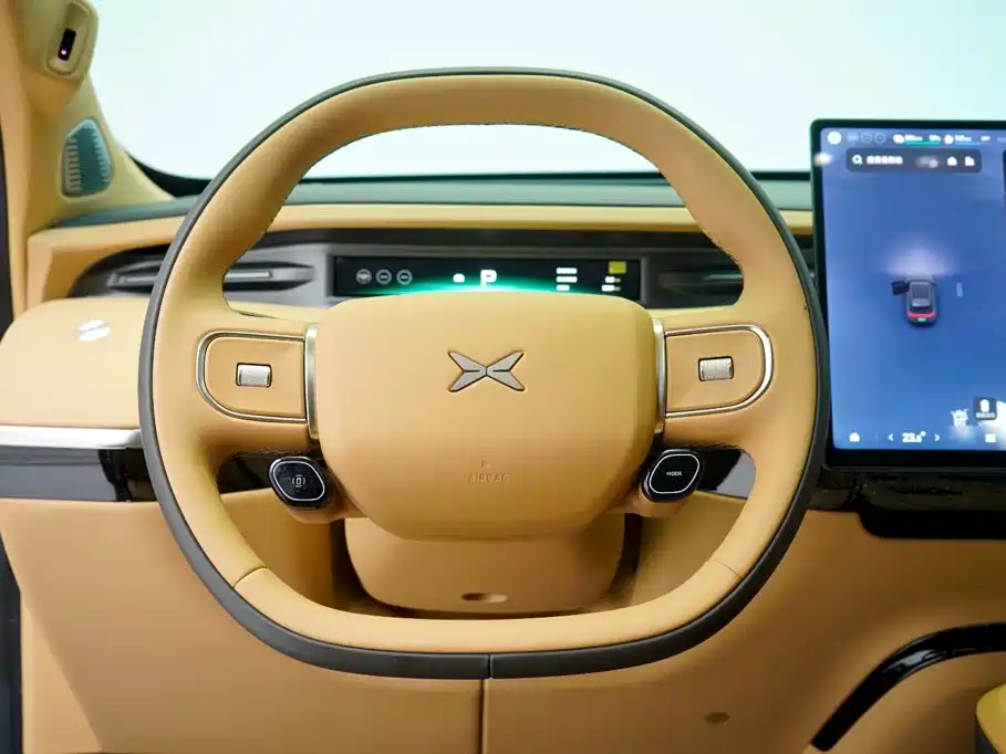 XPeng GX — миниатюра 18